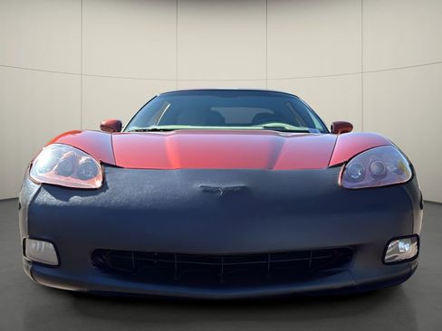 Used 2005 Chevrolet Corvette Coupe w/ Preferred Equipment Group image 2