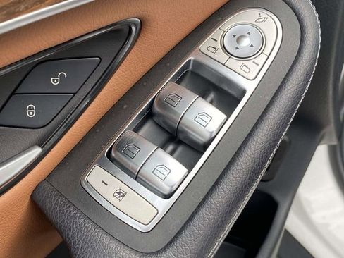 Used 2020 Mercedes-Benz GLC 300 GLC 300 image 19