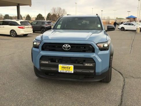Used 2025 Toyota 4Runner SR5 image 3