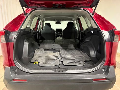 Certified 2023 Toyota RAV4 LE AWD/4WD image 12