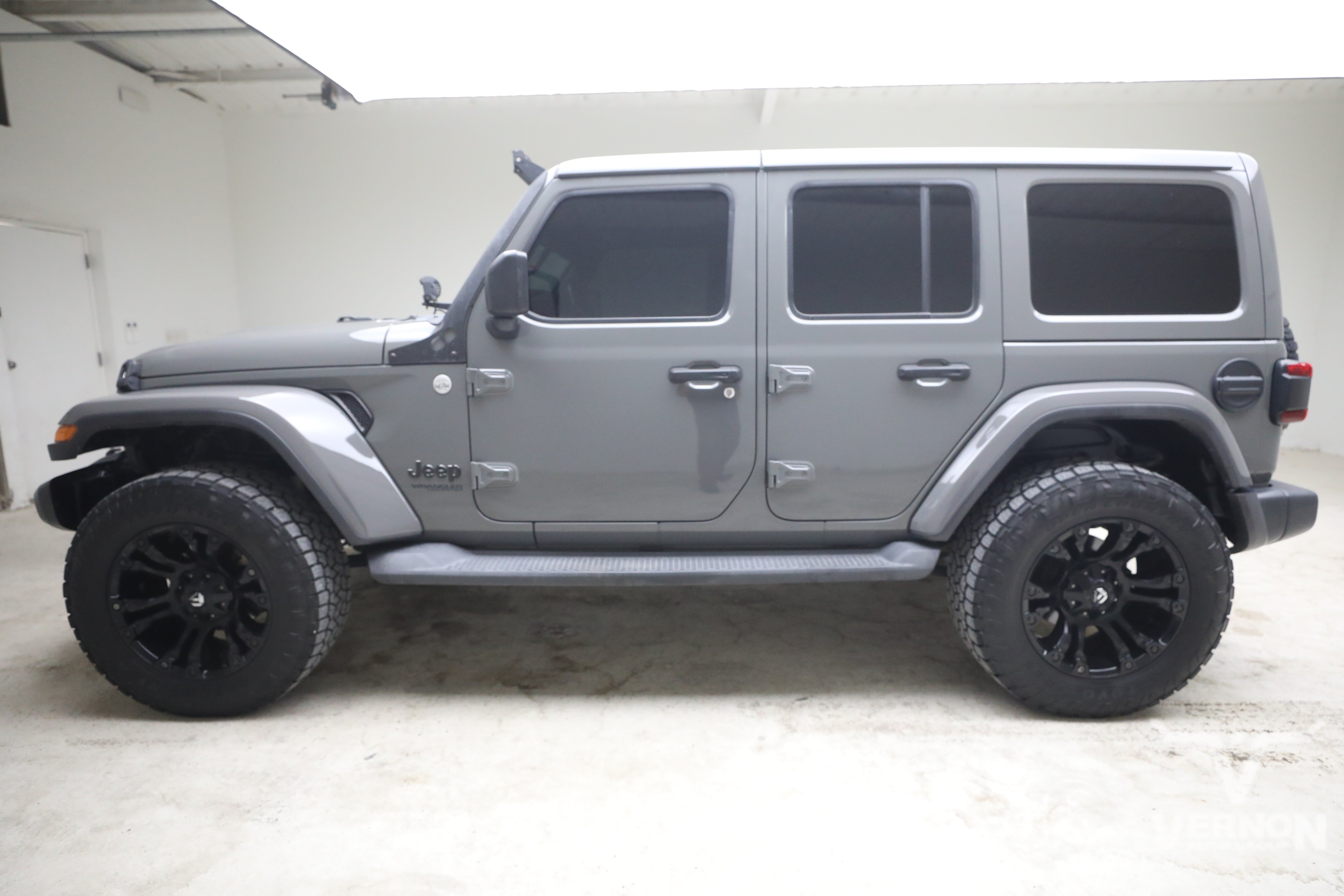 Used 2020 Jeep Wrangler Unlimited Sahara AWD/4WD image 2