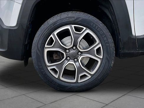 Used 2016 Jeep Renegade Limited AWD/4WD image 11