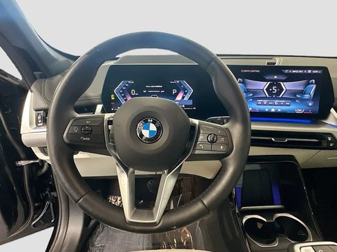 Used 2026 BMW X1 xDrive28i w/ Technology Package AWD/4WD image 9