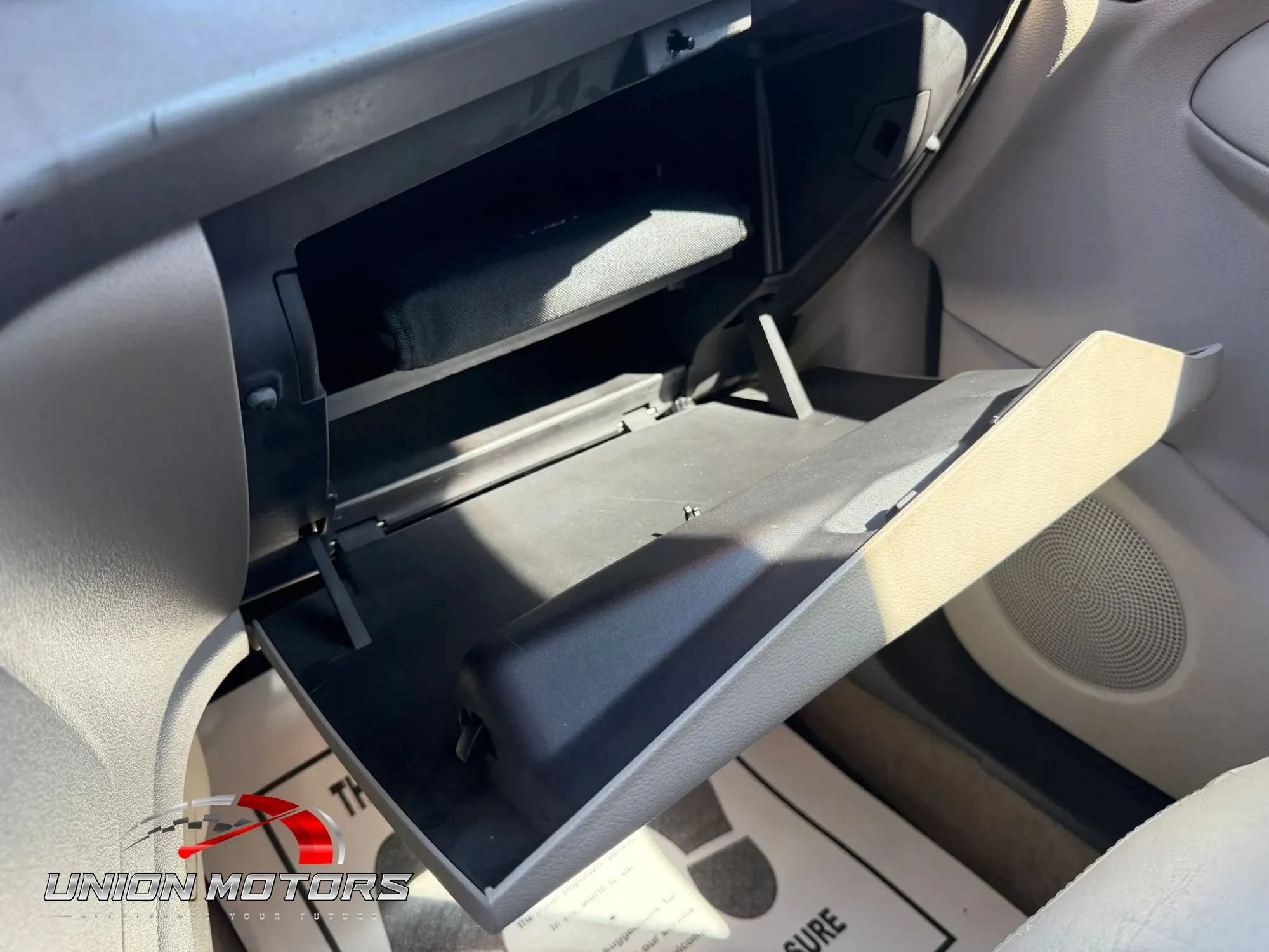 Used 2016 Ford Escape SE w/ SE Leather Comfort Package FWD image 35
