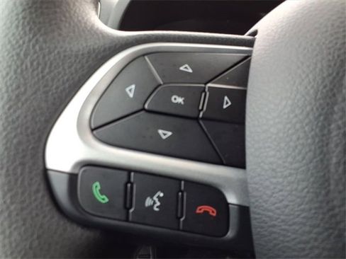 Certified 2023 Jeep Renegade Latitude image 26