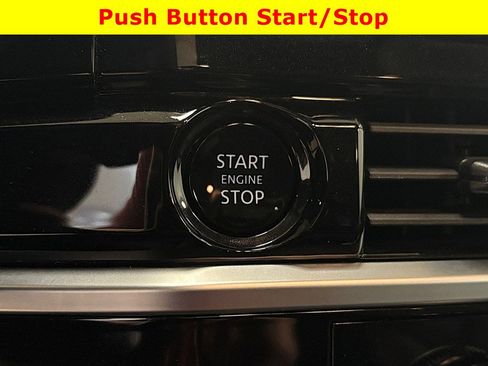 Used 2025 Nissan Pathfinder Platinum FWD image 30