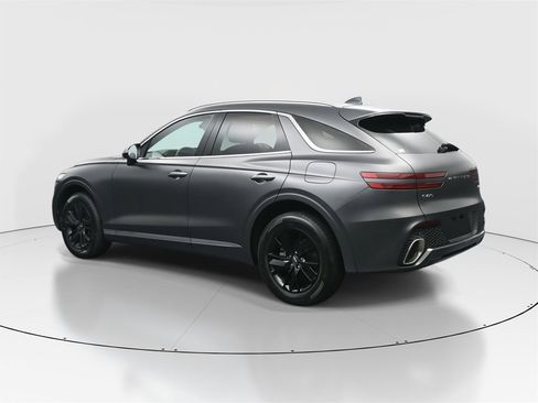 Used 2022 Genesis GV70 2.5T image 3