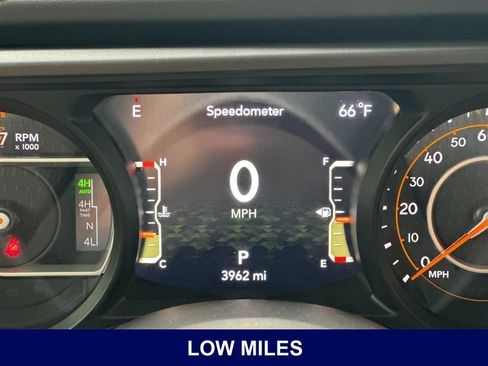 Used 2024 Jeep Wrangler Unlimited Rubicon 392 AWD/4WD image 36