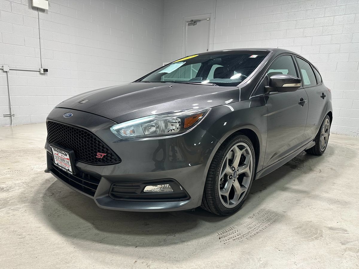 Used 2016 Ford Focus ST FWD image 17
