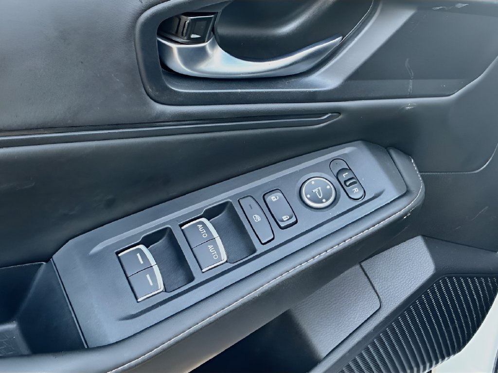 Used 2025 Honda Accord Sport image 17