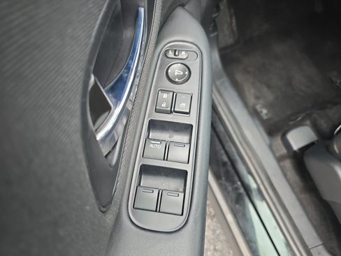 Used 2022 Honda HR-V LX image 14