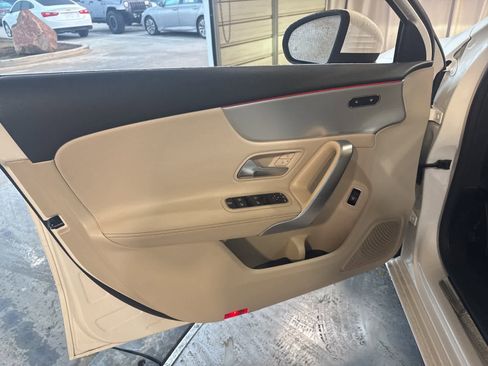 Used 2022 Mercedes-Benz A 220 image 18