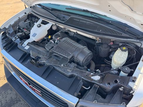 Used 2017 GMC Savana 2500 image 20