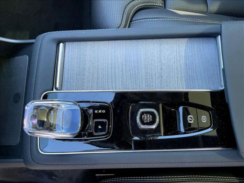 New 2026 Volvo XC90 T8 Ultra w/ Lounge Package image 10