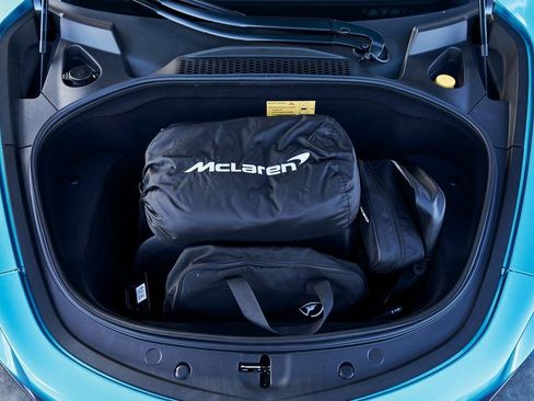 Used 2025 McLaren Artura Spider RWD image 19
