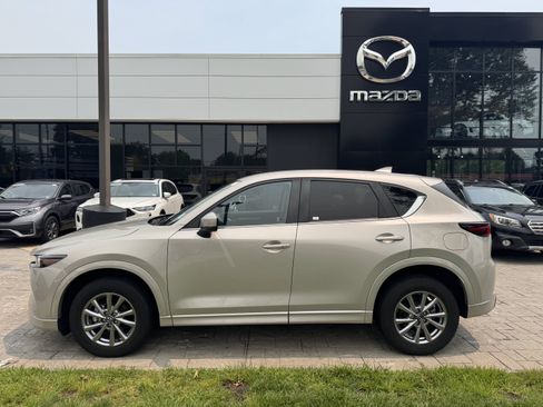 Used 2024 MAZDA CX-5 AWD 2.5 S w/ Select Package image 4