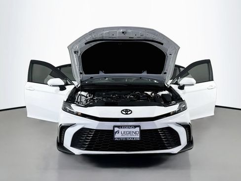 Used 2025 Toyota Camry SE AWD/4WD image 23
