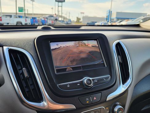 Used 2024 Chevrolet Equinox LS w/ LS Convenience Package image 27