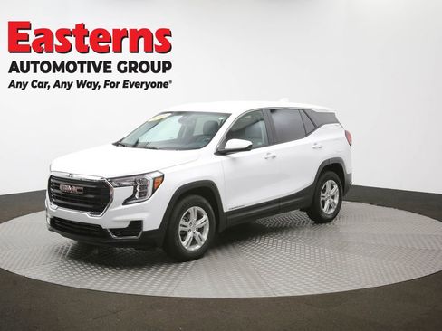 Used 2024 GMC Terrain SLE image 57