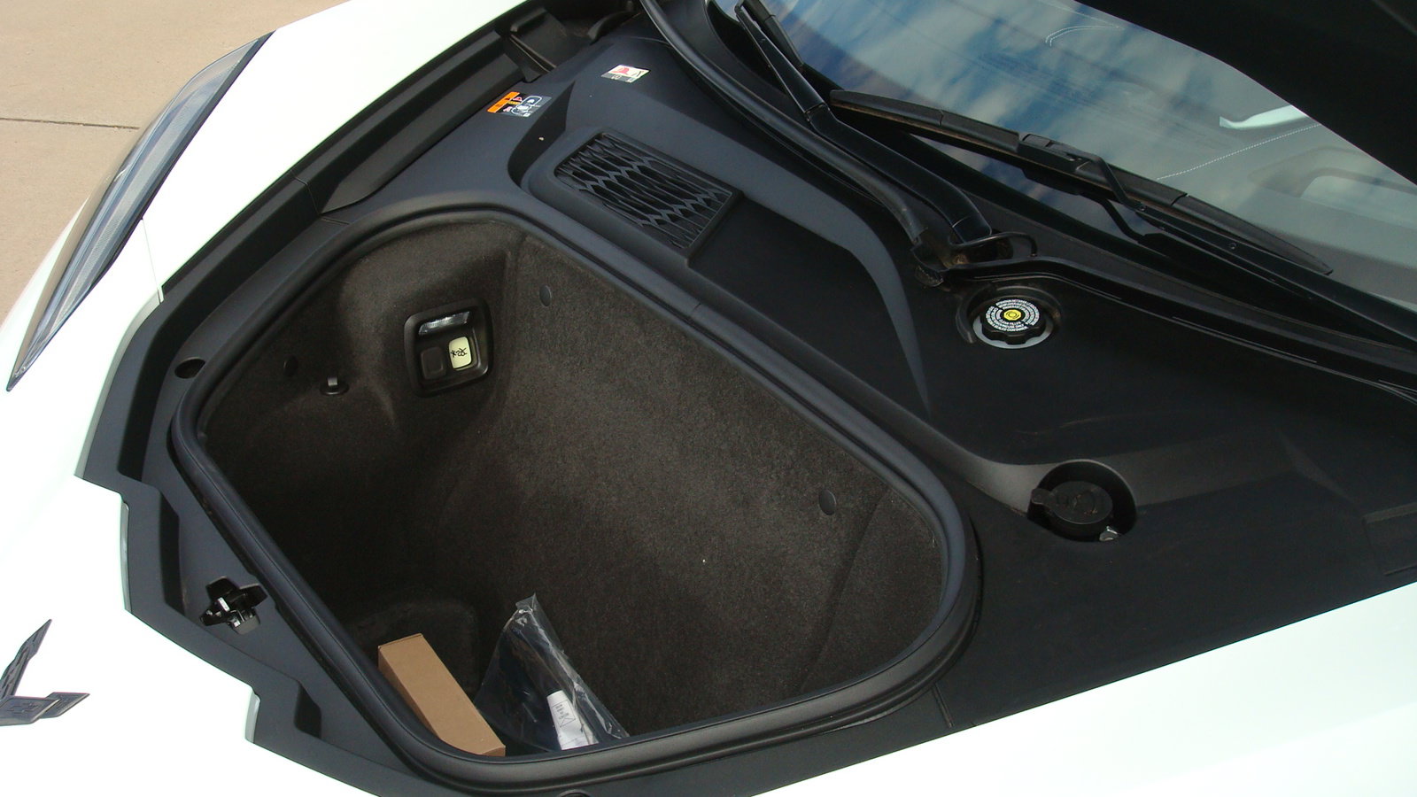 New 2026 Chevrolet Corvette E-Ray AWD/4WD image 23