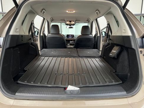 Used 2025 Nissan Rogue SV image 29