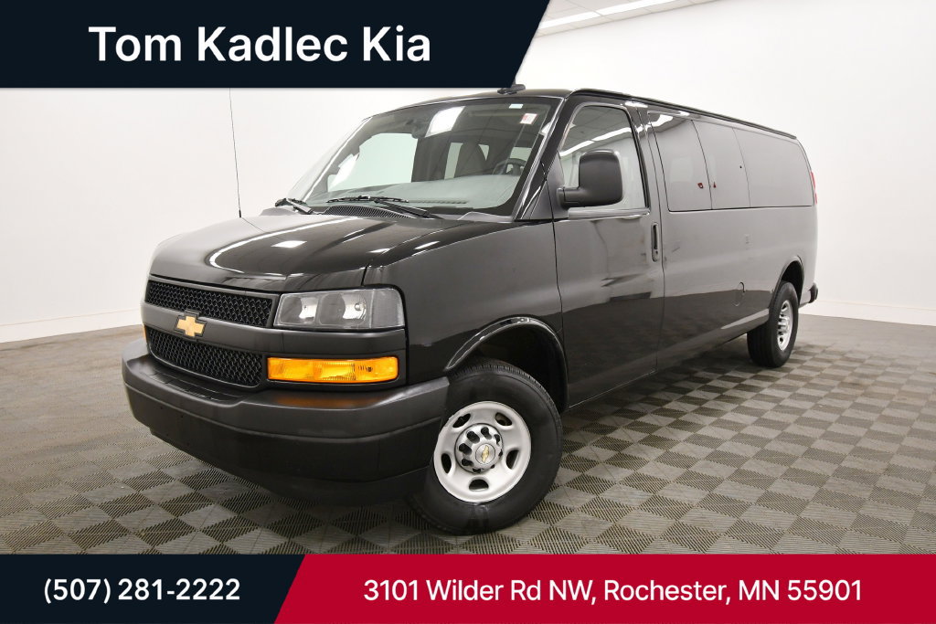 Used 2025 Chevrolet Express 3500 LS RWD image 1
