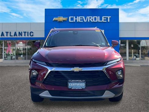 Certified 2025 Chevrolet Blazer LT w/ Convenience Package image 2