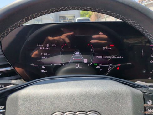 Used 2025 Audi Q5 Premium Plus w/ Premium Plus AWD/4WD image 20