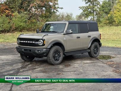 New 2025 Ford Bronco Outer Banks