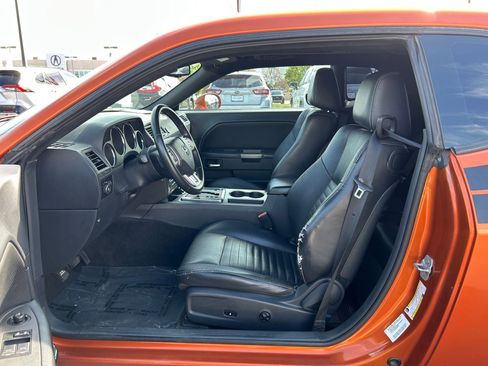 Used 2011 Dodge Challenger R/T RWD image 12