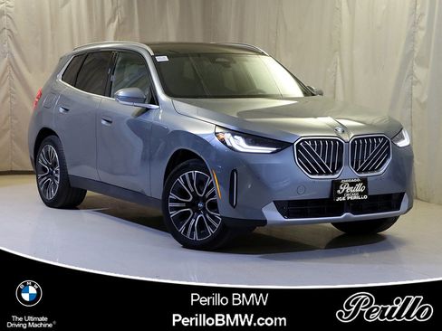 Used 2025 BMW X3 xDrive30i w/ Premium Package image 1