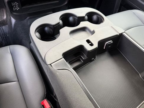 New 2026 RAM 5500 Tradesman w/ Chrome Appearance Group image 27