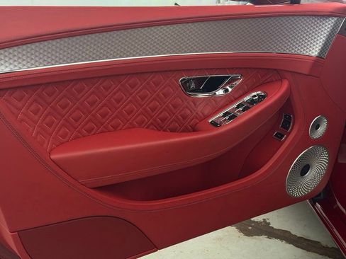 Used 2023 Bentley Continental GT Azure image 12