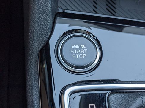 Certified 2023 Kia Sportage EX image 28