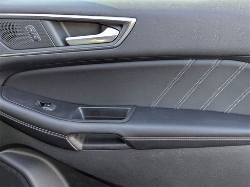 Used 2022 Ford Edge ST w/ Equipment Group 401A image 32