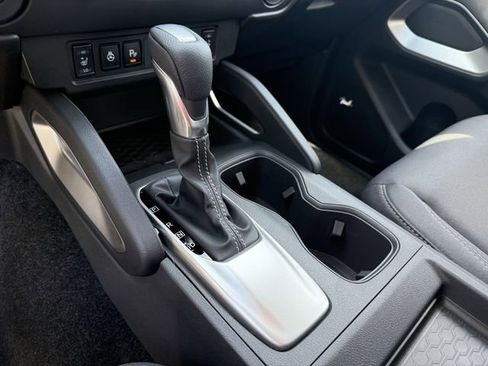 New 2025 Nissan Frontier SV w/ SV Convenience Package RWD image 10