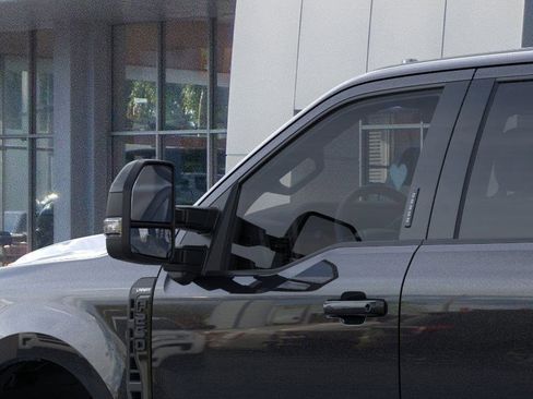 New 2026 Ford F250 Lariat w/ Black Appearance Package image 20
