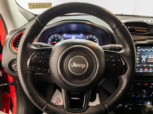 Used 2022 Jeep Renegade Latitude w/ Sun/Sound Group image 15