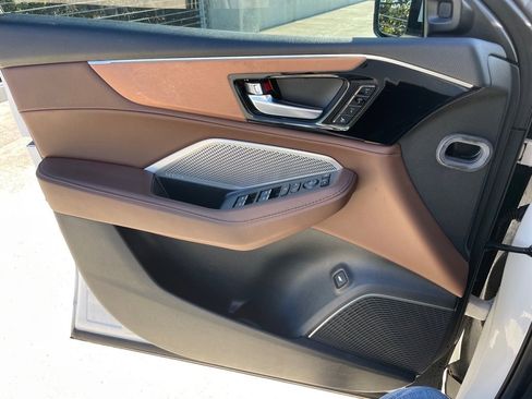 Used 2023 Acura MDX FWD w/ Technology Package image 11