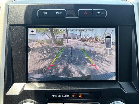 Used 2019 Ford F150 Lariat w/ Equipment Group 502A Luxury AWD/4WD image 11