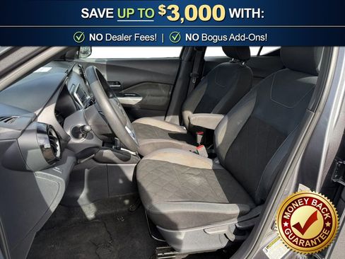 Used 2019 Nissan Kicks SV FWD image 14