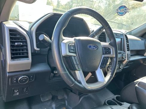 Used 2018 Ford F150 Lariat image 10