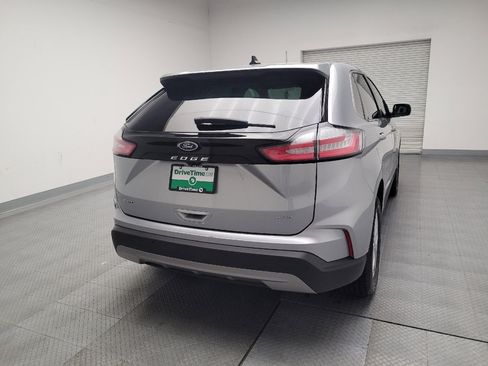 Used 2023 Ford Edge SEL image 7