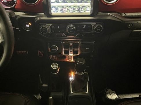 Used 2022 Jeep Gladiator Rubicon w/ LED Lighting Group image 25