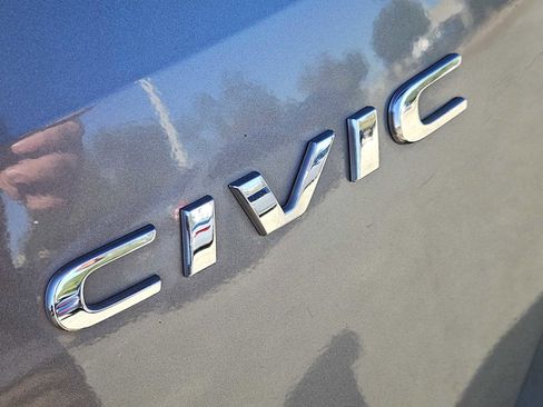 Used 2020 Honda Civic Sport image 12