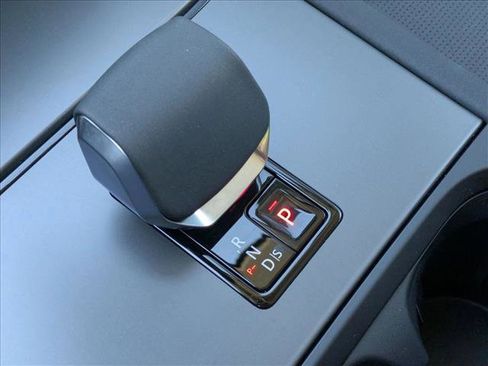 Certified 2025 Land Rover Discovery Sport S image 12