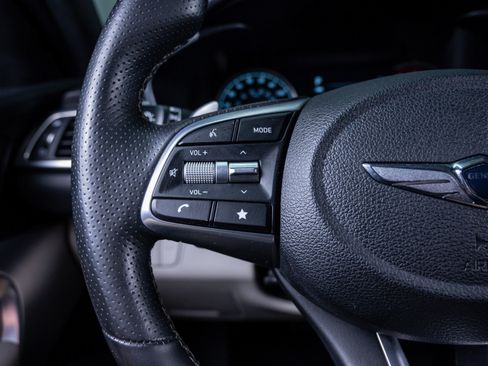 Used 2022 Genesis G70 2.0T image 21