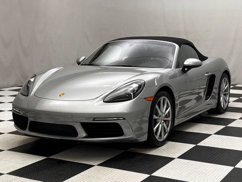 Used 2017 Porsche 718 Boxster S RWD image 4