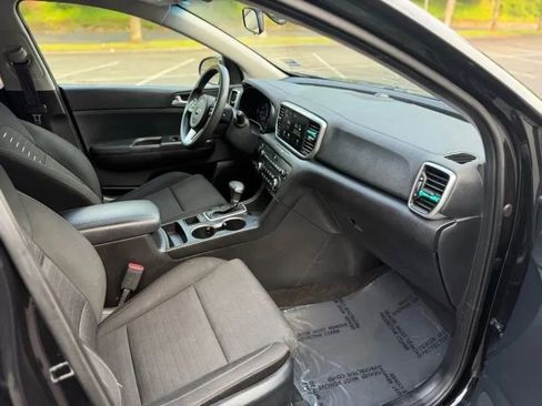 Used 2022 Kia Sportage LX w/ LX AWD Value Edition Package image 10