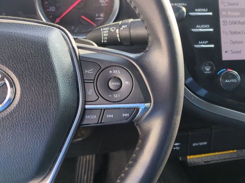 Used 2019 Toyota Camry XSE image 19